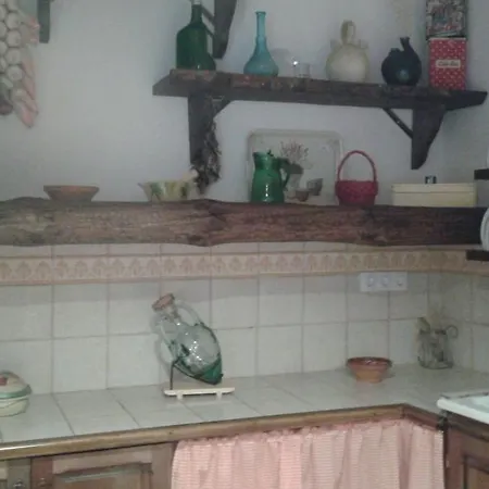 Casa Elina Lucena 度假居