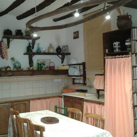 度假居 Casa Elina Lucena *
